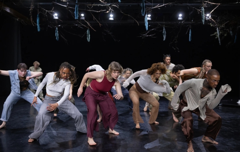 Jolie Ngemi et Jeremy Nedd chorégraphie les jeunes talents de la Promotion H de La Manufacture de Lausanne photo Gregory Batardon