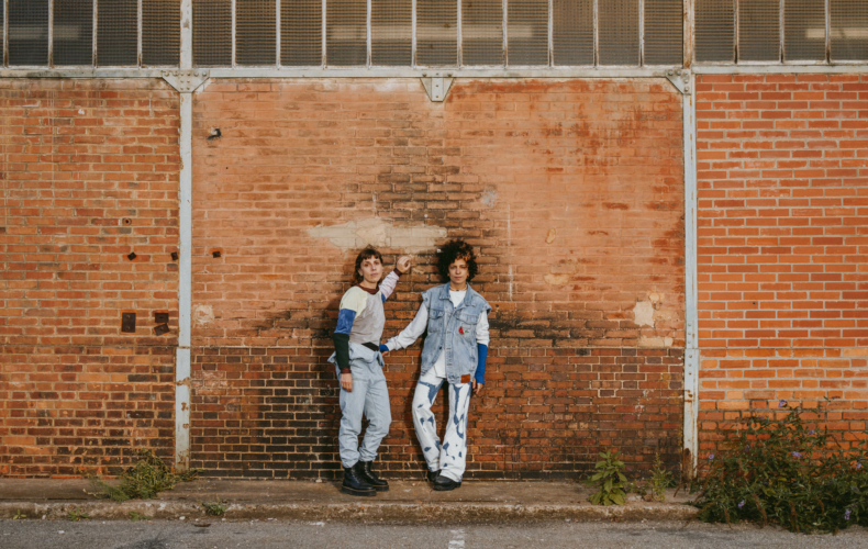 Mélissa Guex et Katerina Andreou conceptrices et interprètes de Shout Twice