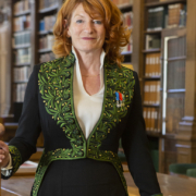 Muriel Mayette-Holtz