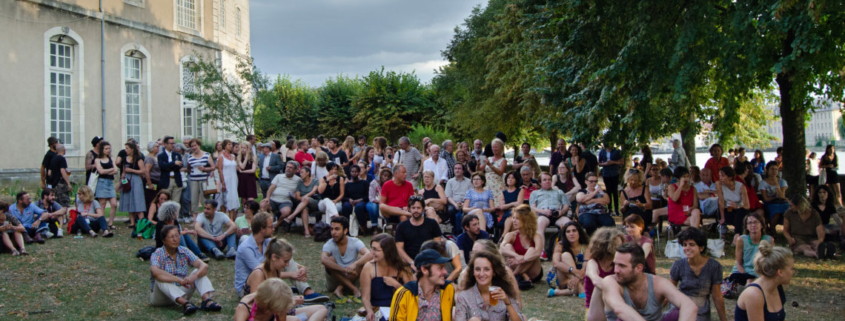 Public à la Mousson d'été