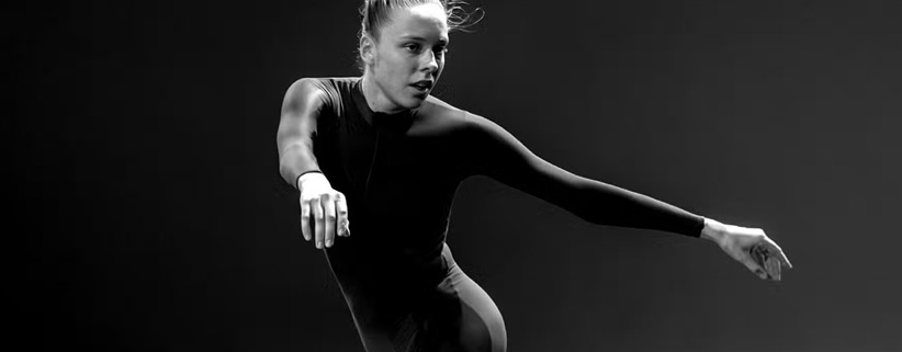 Suzanne Henry dans elle brûle © Mehmet Vanli