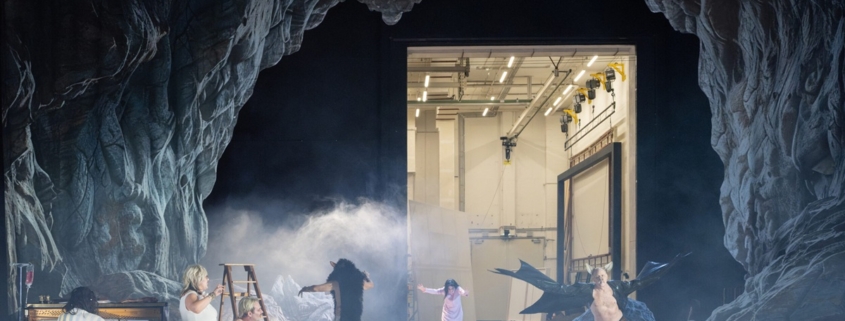 Vampire's Mountain de Philippe Quesne © Martin Argyroglo