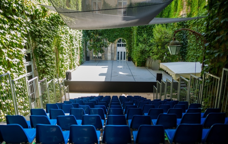 Jardin de la vierge du Lycée Saint-Joseph © MarieCM Photography