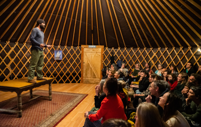 Préviens les autres de Galapiat Cirque