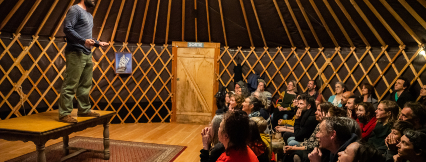 Préviens les autres de Galapiat Cirque
