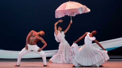 Solomon Dumas, Constance Stamatiou and Yazzmeen Laidler © Paul Kolnik