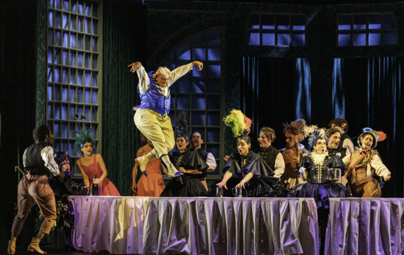 Valérie Lesort met en scène La Vie parisienne d'Offenbach avec la troupe de la Comédie-Française