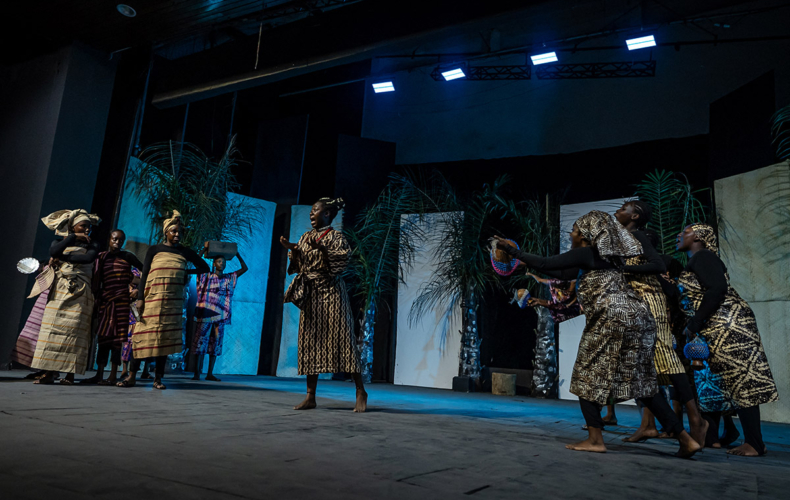 Représentation au Wole Soyinka Theatre à l' université de Ibadan photo LIGHT ORIYE TAMUNOTONYE AFP