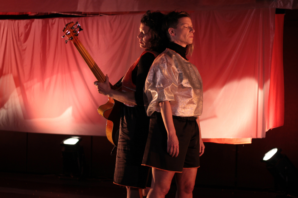 Études pour Chevalières – duo de Marinette Dozeville