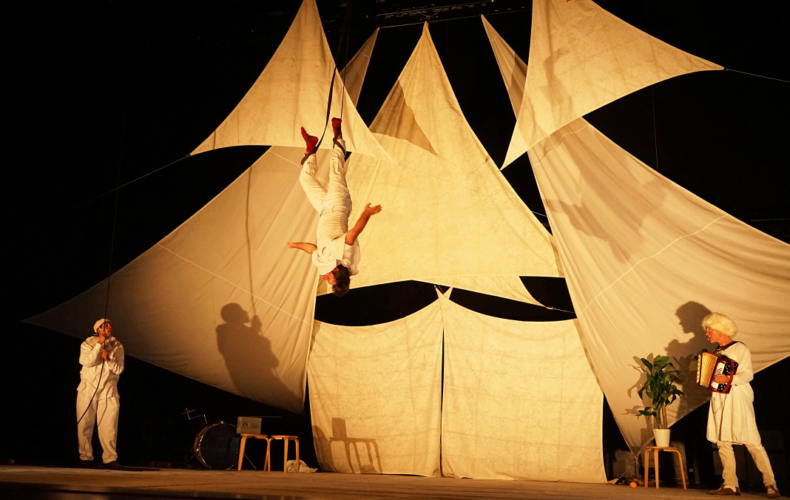 Circo Infinito d'Alejandro Escobedo