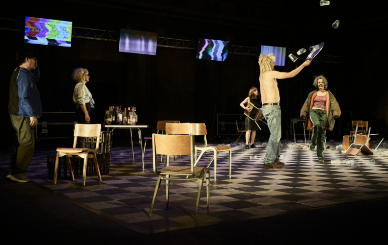 Everything Must Go de Forced Entertainment au Festival d'Avignon