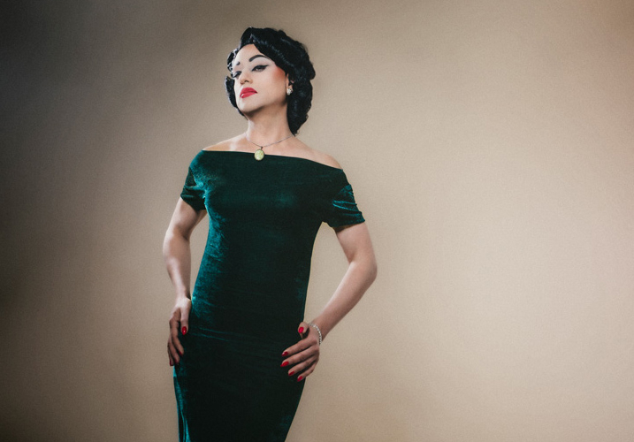 Gurshad Shaheman dans Cabaret Téhéran photo Eve Saint-Ramon