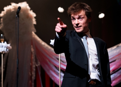 Benjamin Jungers dans Le Témoin © Emilie Dubrul