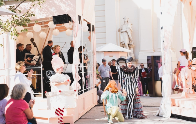 Carrousel au Neue Staatsoper im Künstlerhaus à Vienne photo Amandine de Cosas