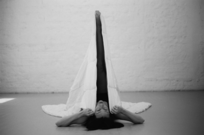 Helena de Laurens dans Le saut du lit © Sophie Bonnet-Pourpet