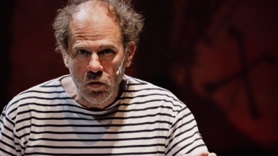 Koen De Sutter dans Montaigne de Alexander Roose photo Simon Gosselin
