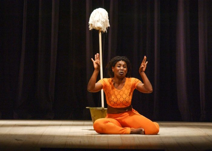 Monse Duany dans Emelina Cundiamor de Eugenio Hernandez Espinosa photo de Thomas Eisenkraetzer