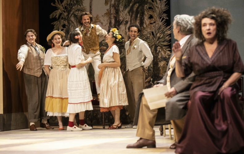 Alain Françon monte La Folle Journée ou le Mariage de Figaro de Beaumarchais avec Vincent Dedienne au Théâtre de la Porte Saint-Martin